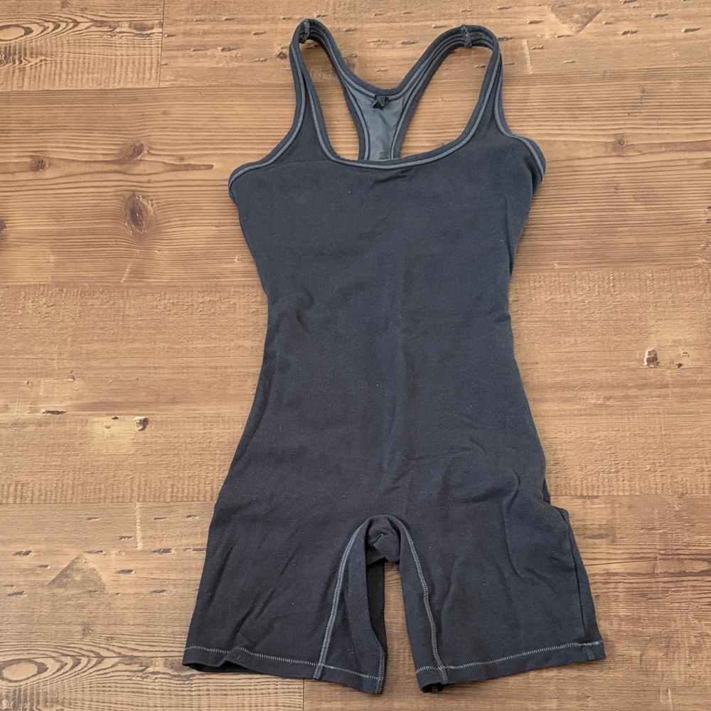 SKIMS Dark Gray Outdoor Mid Thigh Romper - Picture 2 of 3